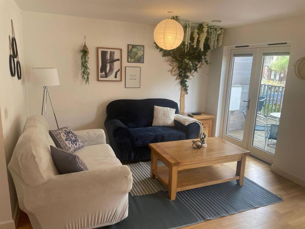 House 6 Goldcroft - Walk To Beach & Village, Pet-Friendly & Hottub Porthtowan Eksteriør billede